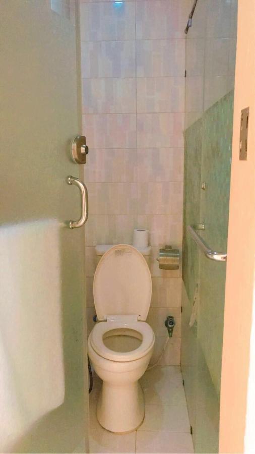 Airport Hotel Карачі Екстер'єр фото