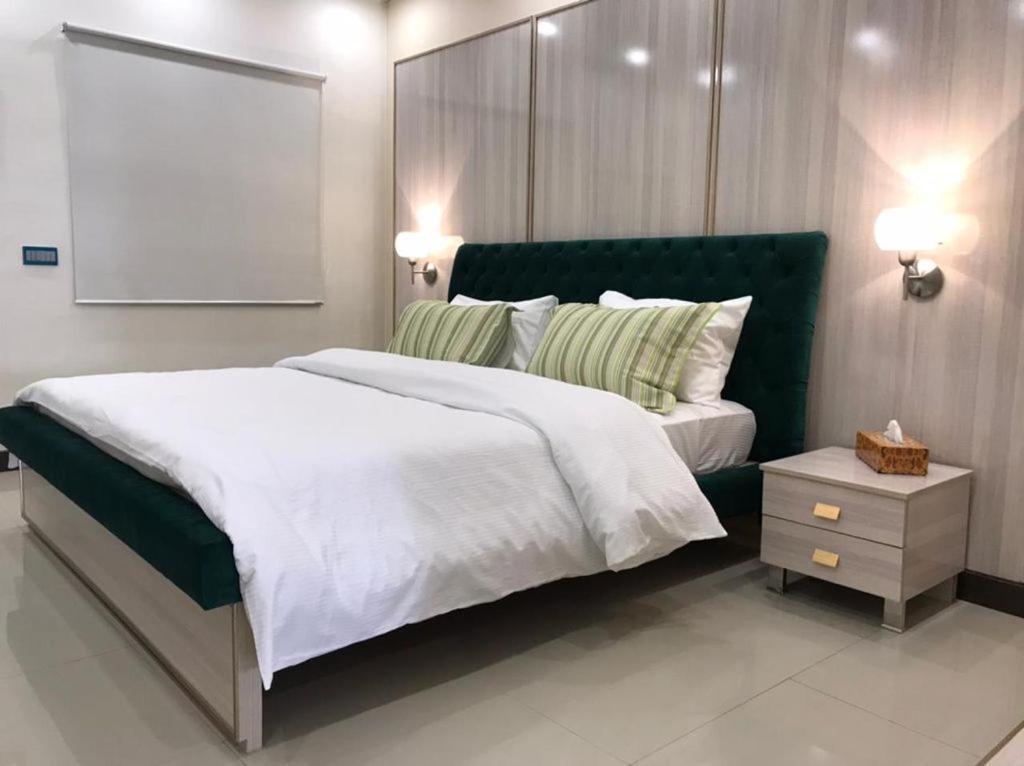 Airport Hotel Карачі Екстер'єр фото