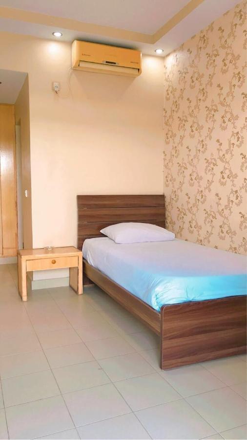 Airport Hotel Карачі Екстер'єр фото