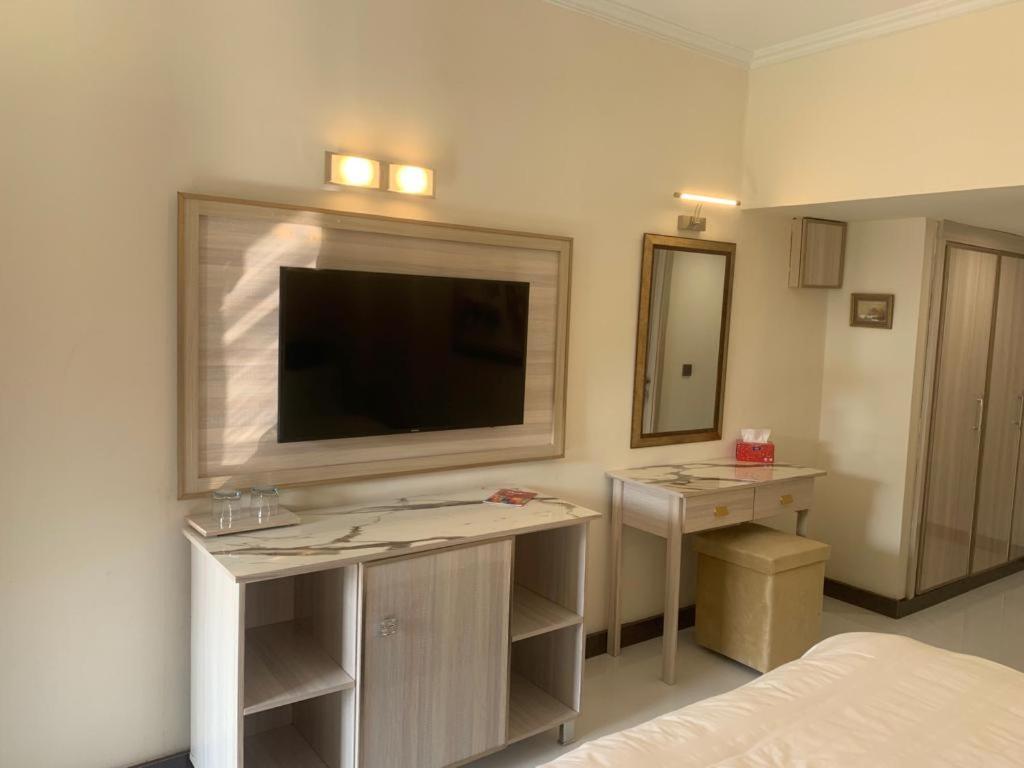 Airport Hotel Карачі Екстер'єр фото